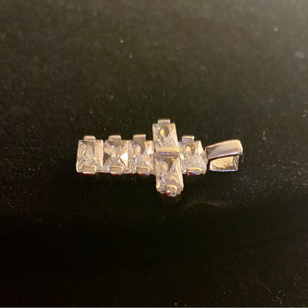 Bold 925 Sterling Silver CZ Cross Pendant - Picture 3 of 6